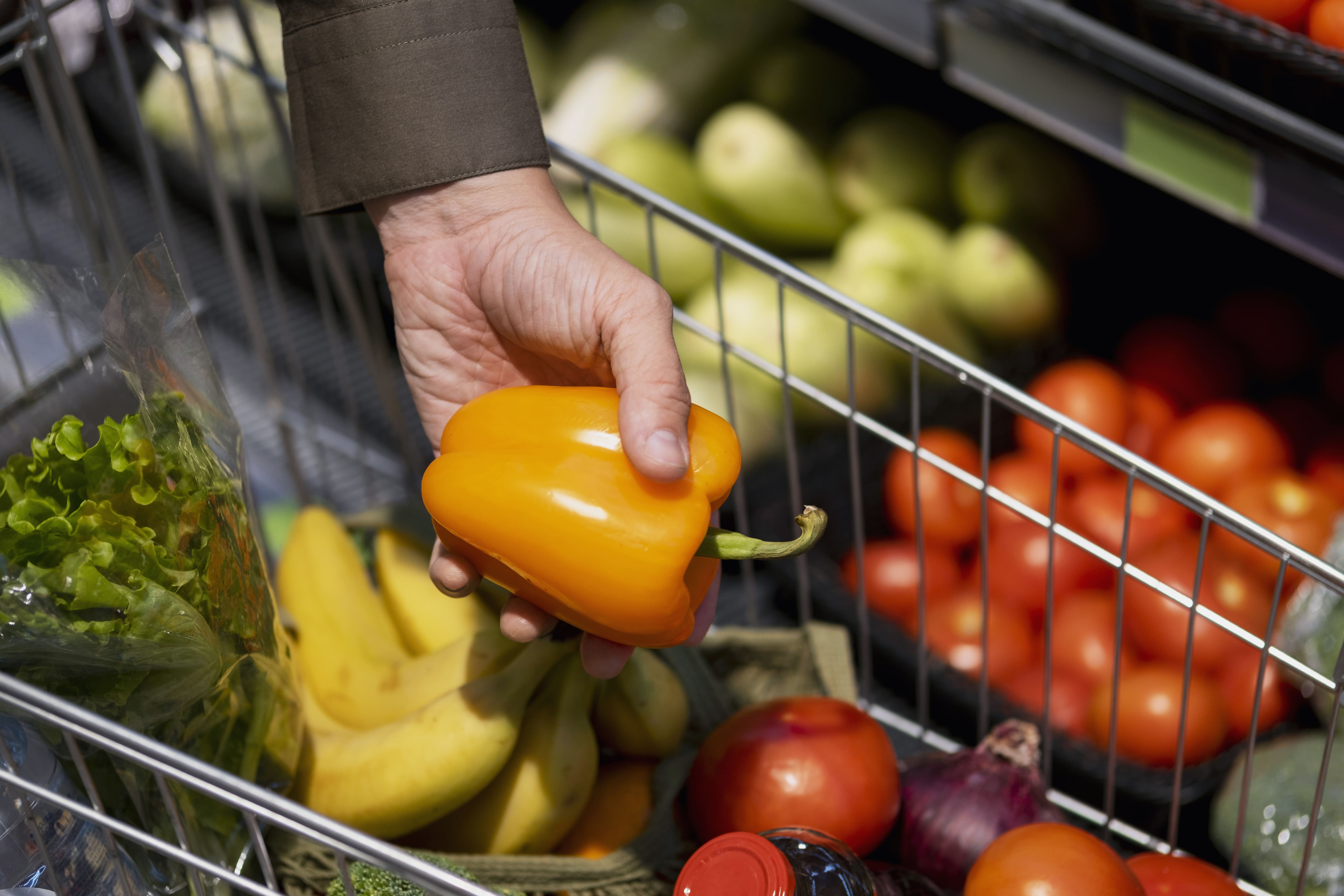 TROQUE OS ULTRAPROCESSADOS POR ALIMENTOS NATURAIS